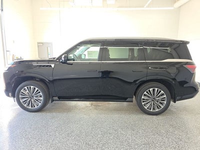 2026 INFINITI QX80 LUXE