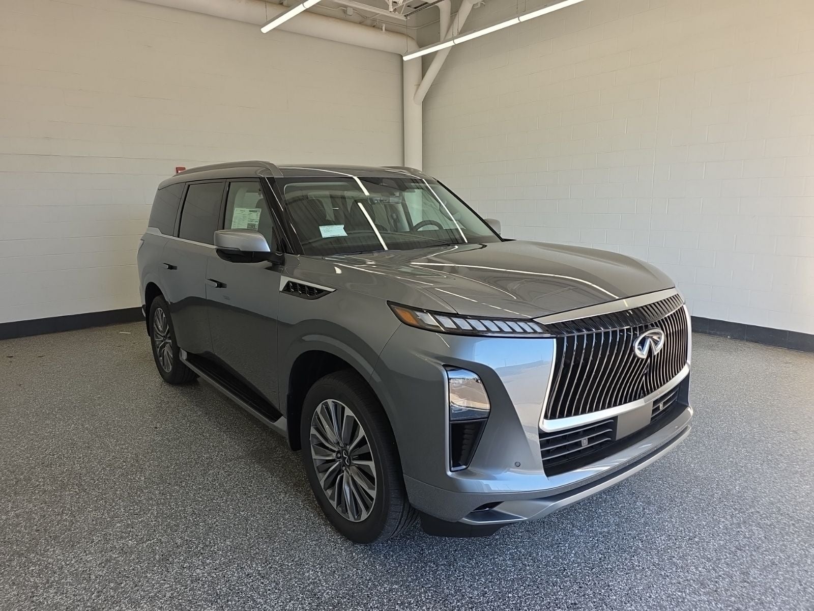 2026 INFINITI QX80 LUXE