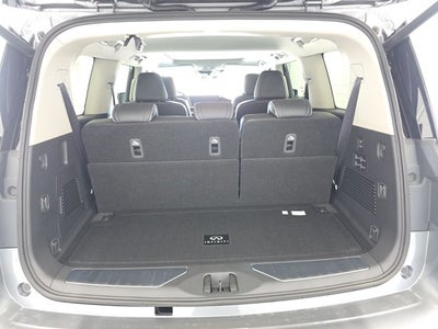2026 INFINITI QX80 LUXE