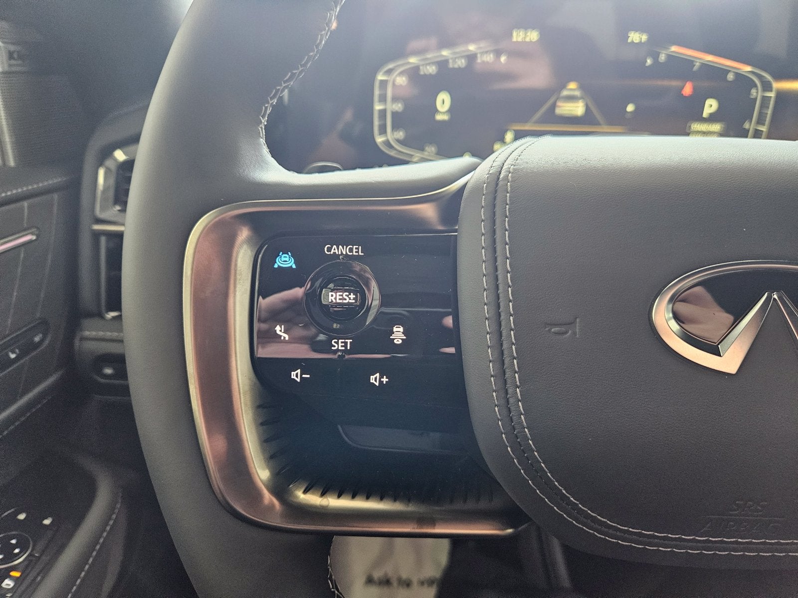 2027 INFINITI QX80 AUTOGRAPH
