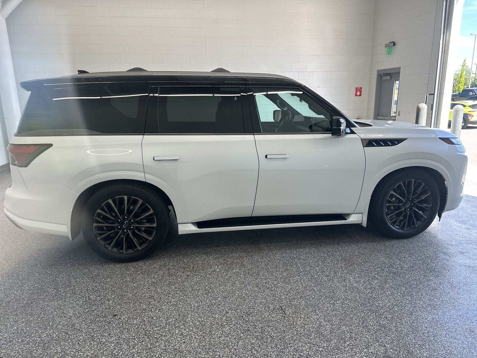 2026 INFINITI QX80 AUTOGRAPH
