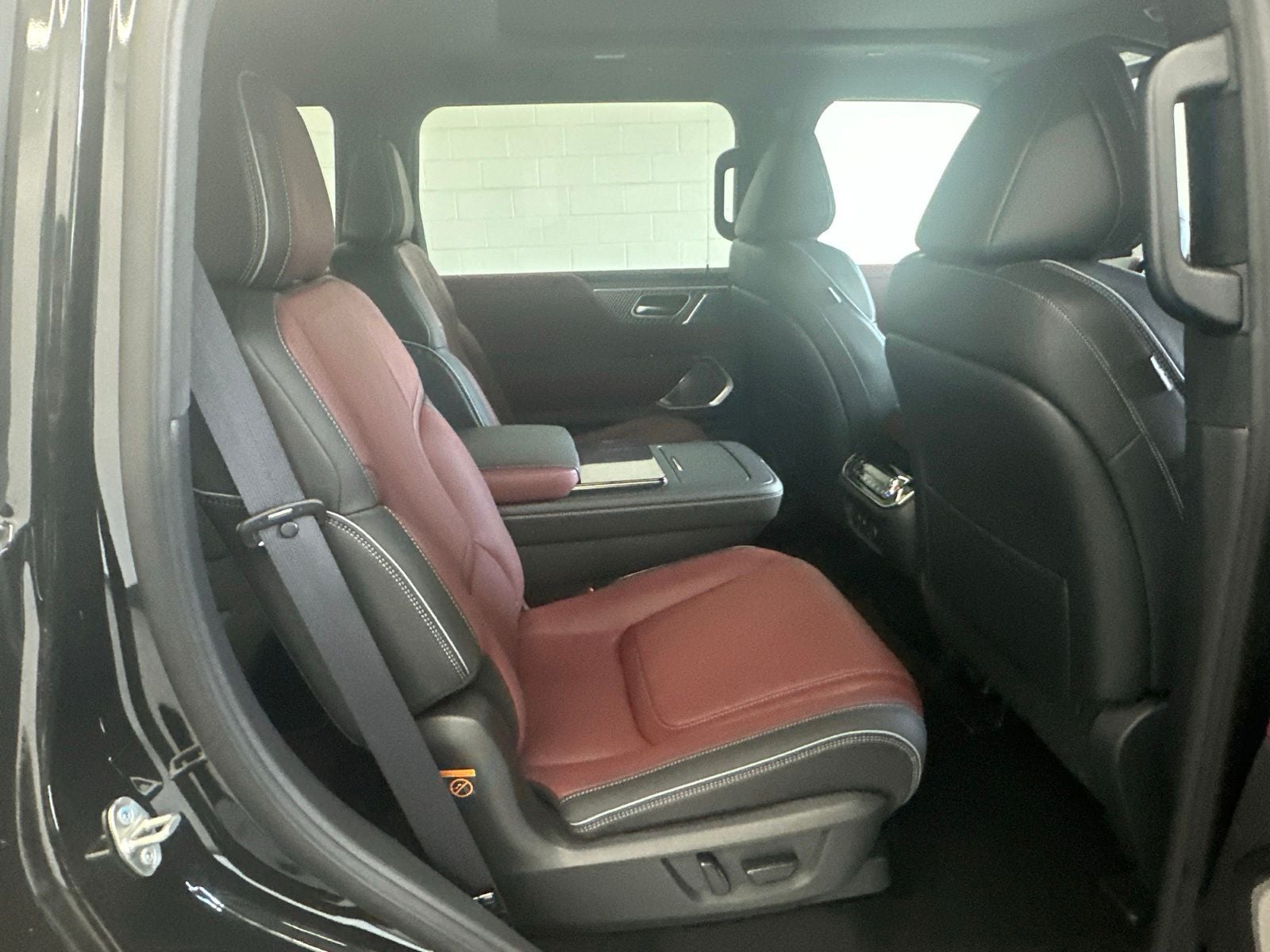 2027 INFINITI QX80 AUTOGRAPH