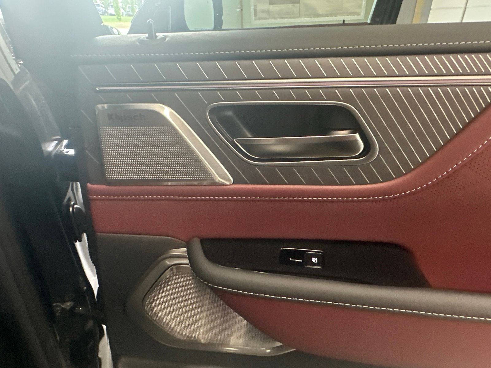 2027 INFINITI QX80 AUTOGRAPH