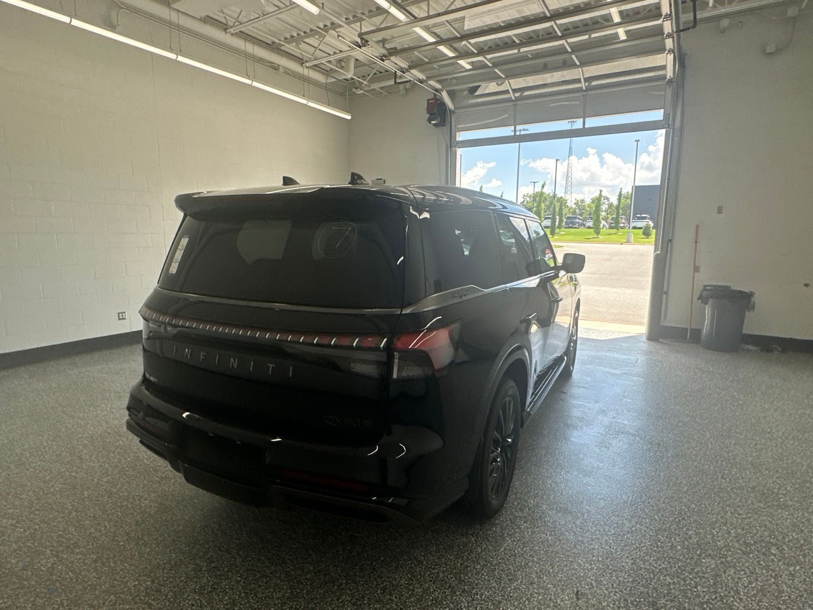 2027 INFINITI QX80 AUTOGRAPH