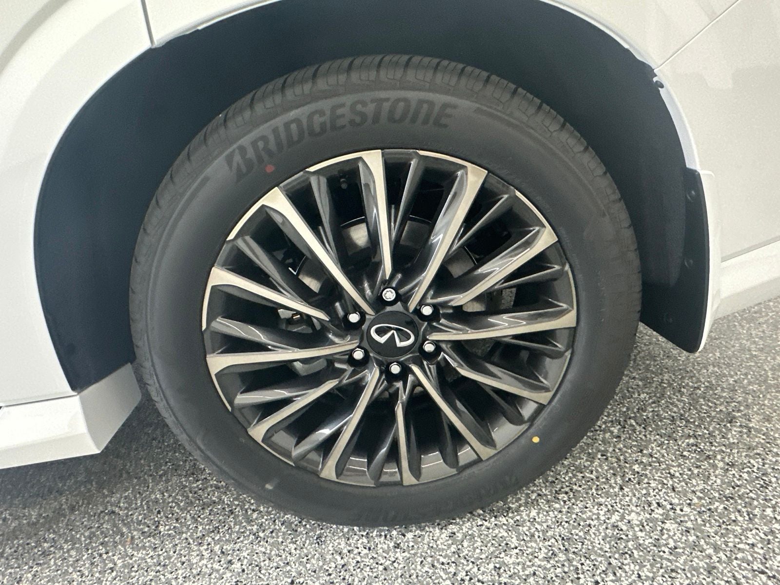 2027 INFINITI QX80 AUTOGRAPH