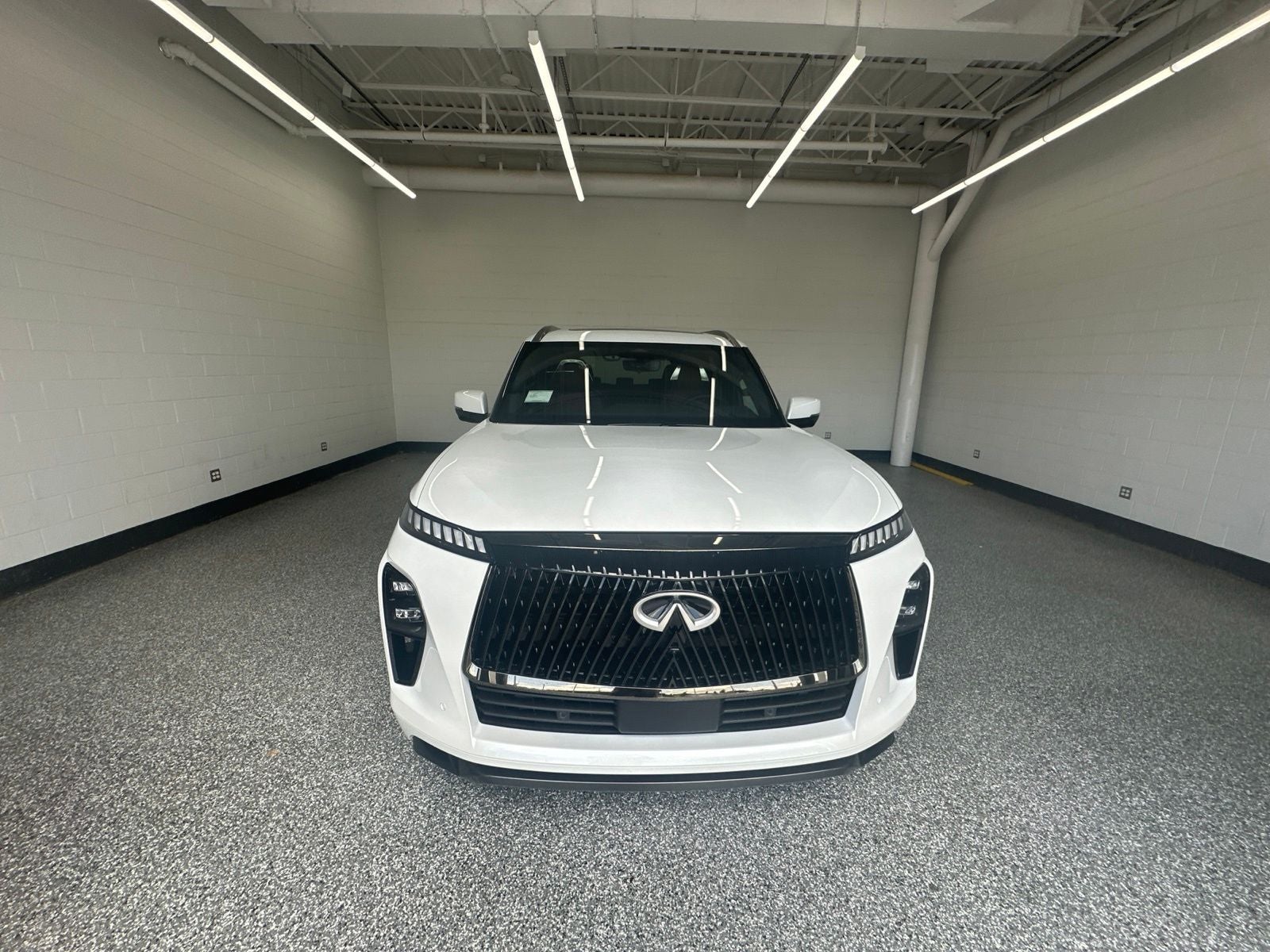 2027 INFINITI QX80 AUTOGRAPH