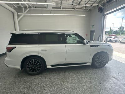 2027 INFINITI QX80 AUTOGRAPH