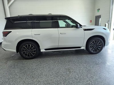 2027 INFINITI QX80 AUTOGRAPH
