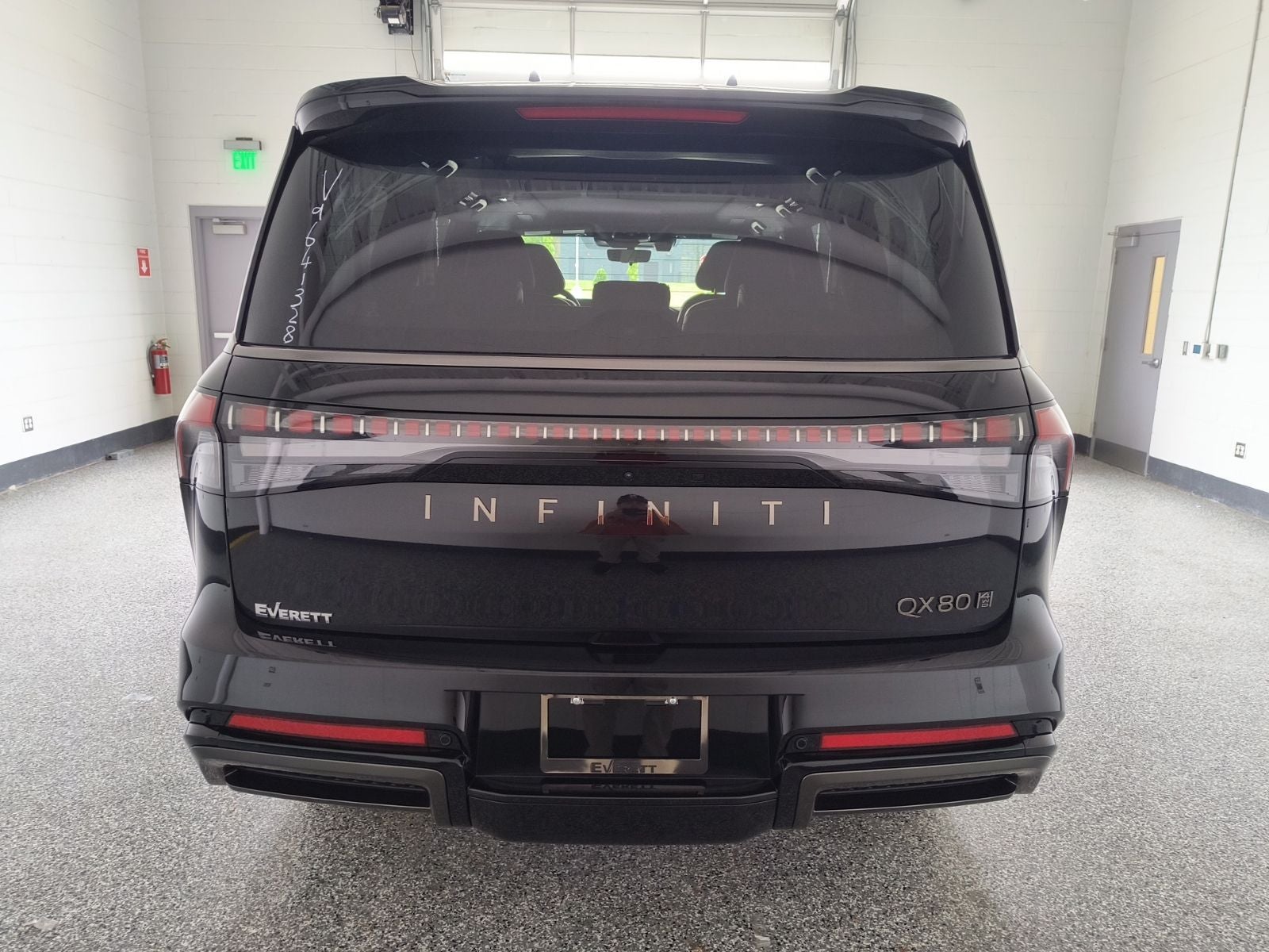 2027 INFINITI QX80 AUTOGRAPH