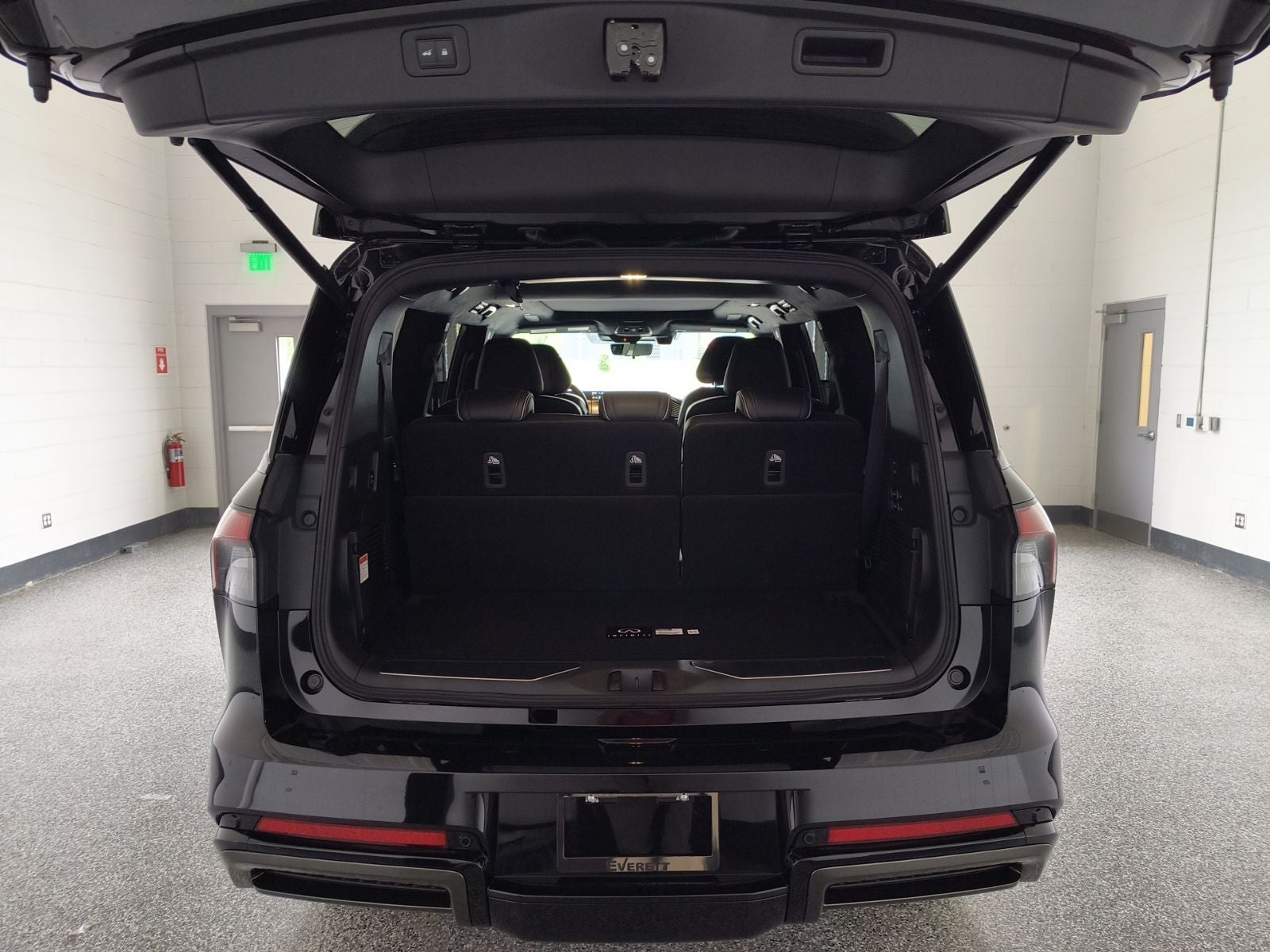 2027 INFINITI QX80 AUTOGRAPH