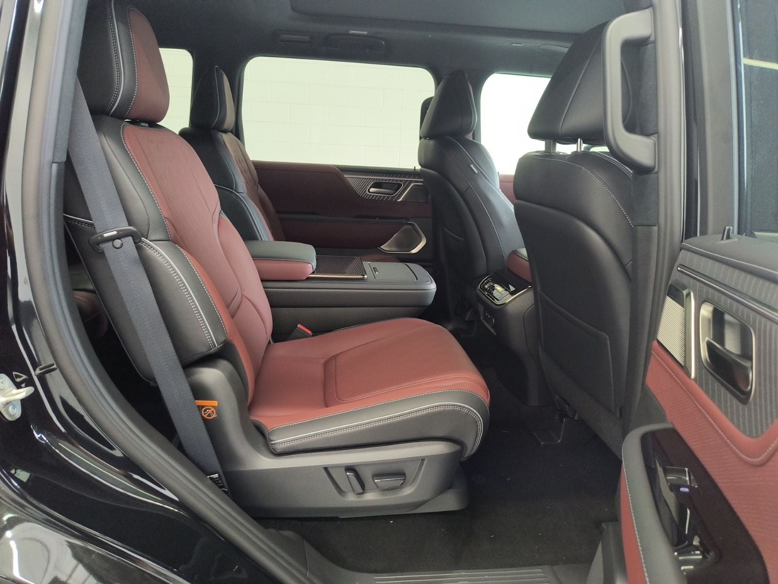 2027 INFINITI QX80 AUTOGRAPH