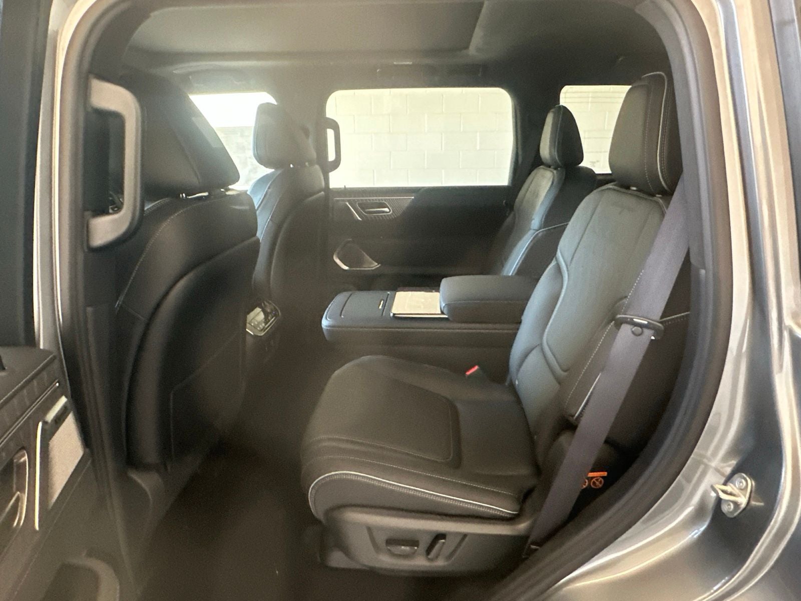 2027 INFINITI QX80 AUTOGRAPH