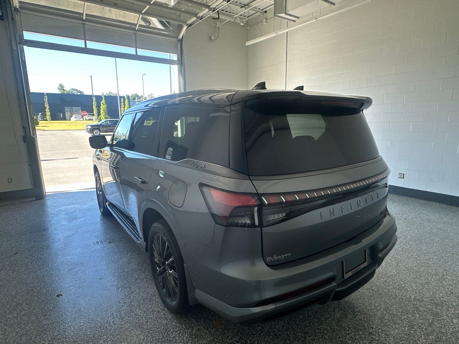 2027 INFINITI QX80 AUTOGRAPH