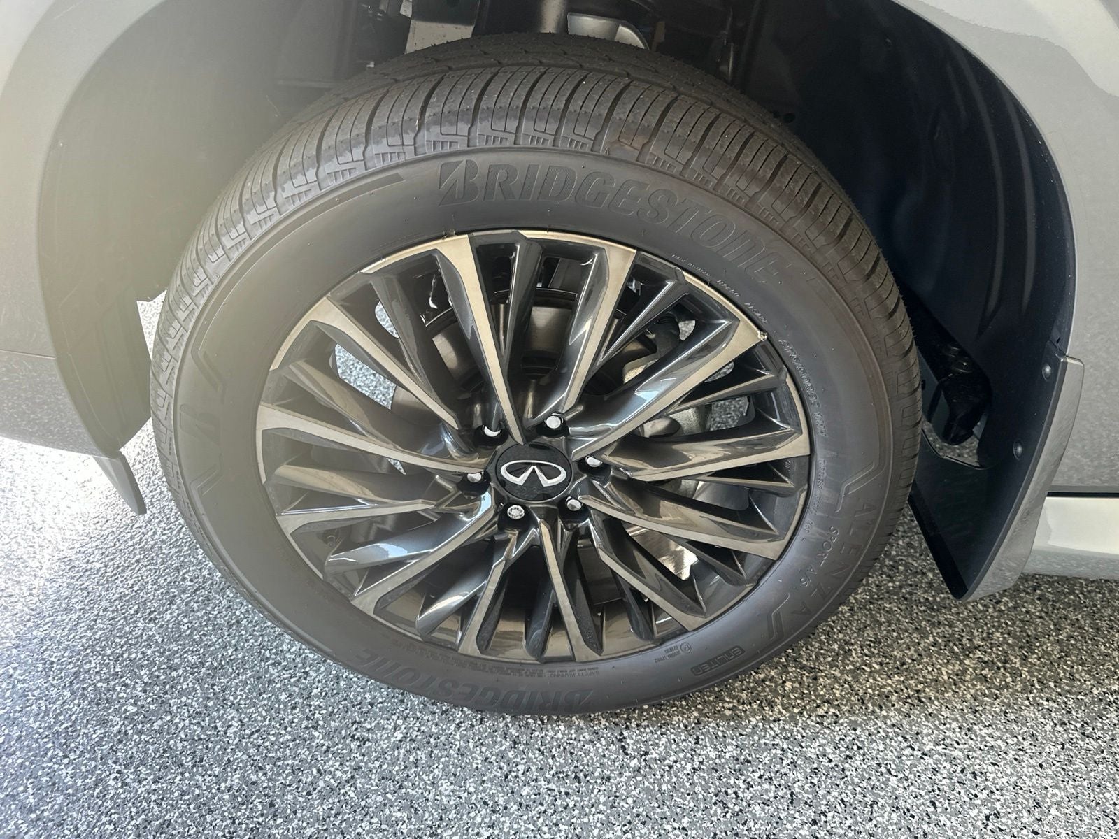 2027 INFINITI QX80 AUTOGRAPH