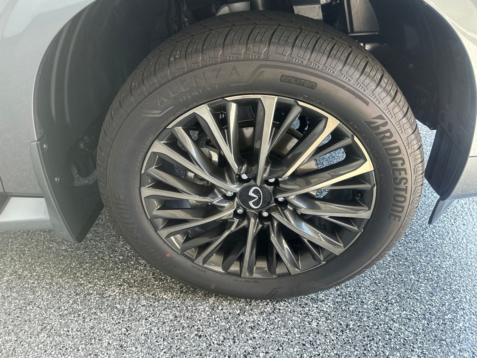 2027 INFINITI QX80 AUTOGRAPH