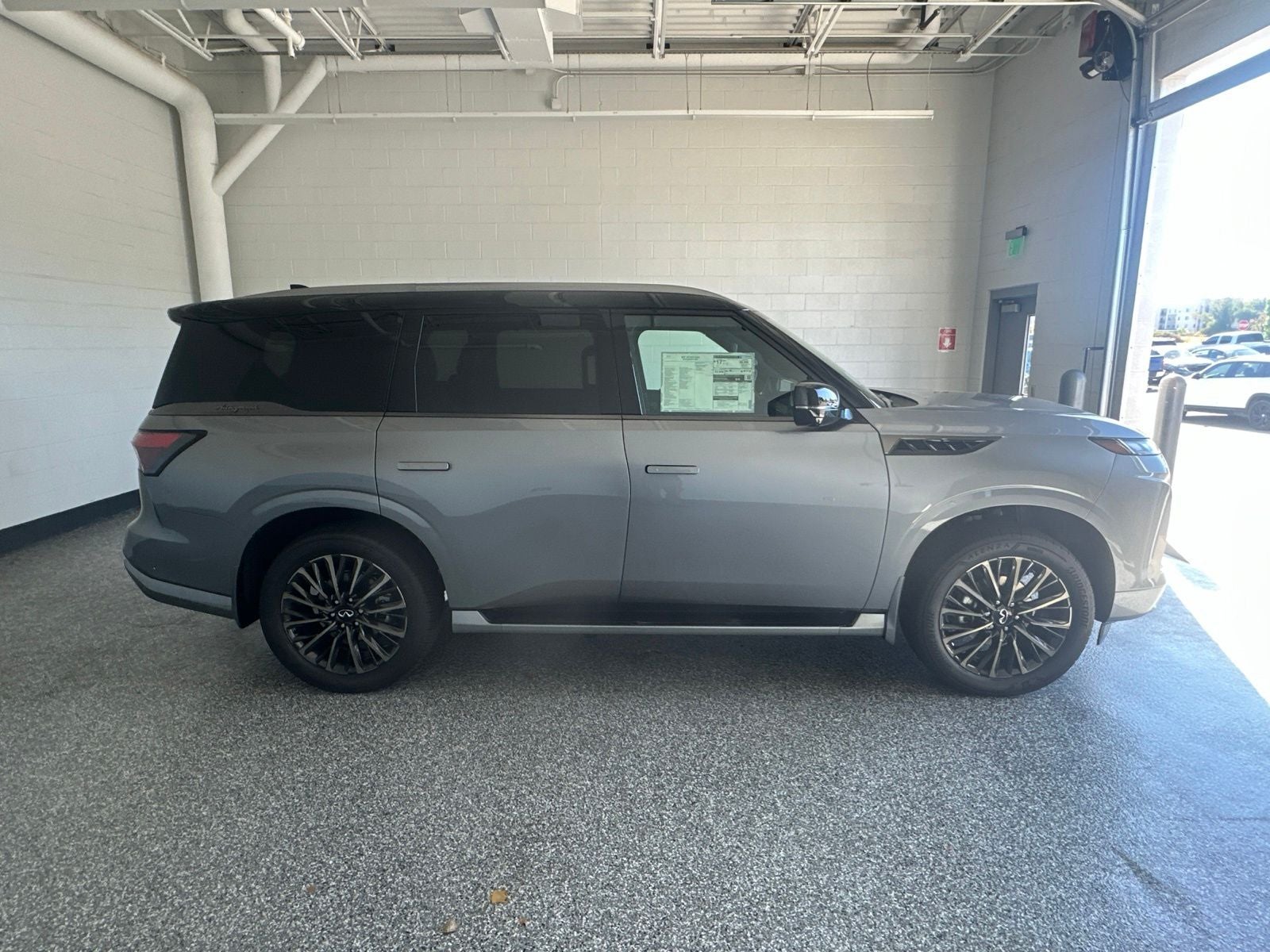 2027 INFINITI QX80 AUTOGRAPH