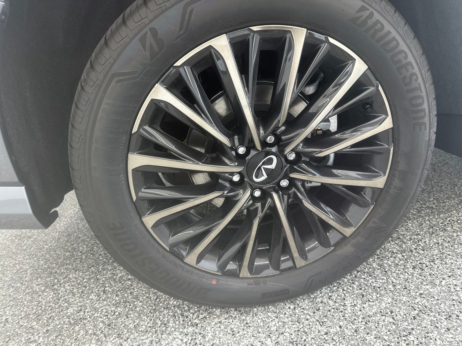 2027 INFINITI QX80 AUTOGRAPH