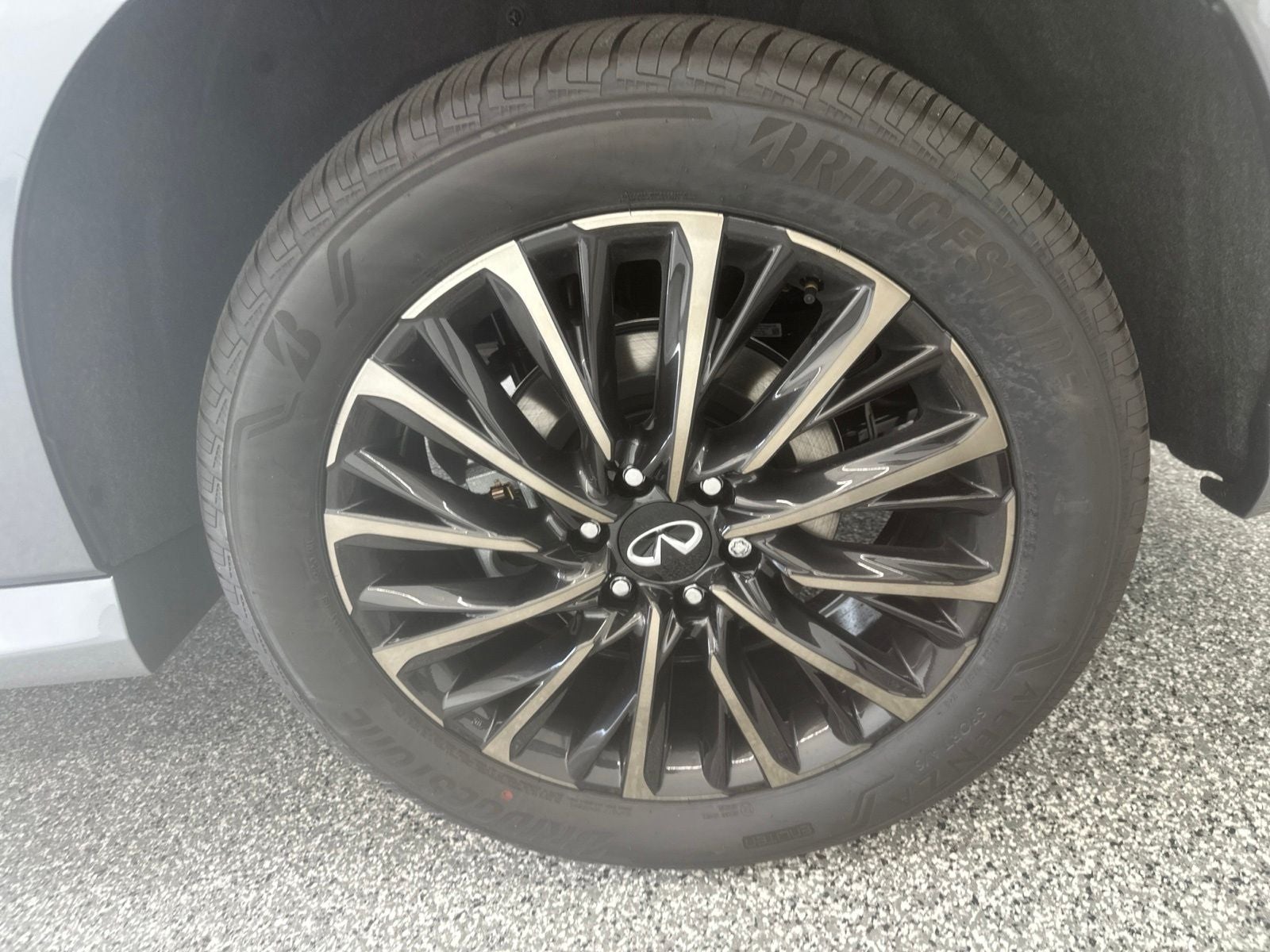 2027 INFINITI QX80 AUTOGRAPH