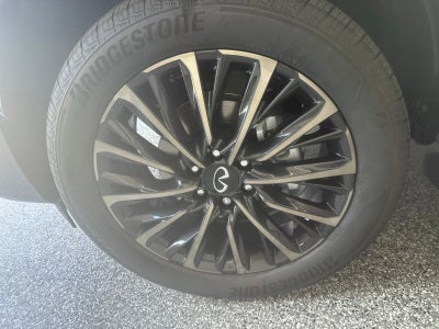 2027 INFINITI QX80 AUTOGRAPH