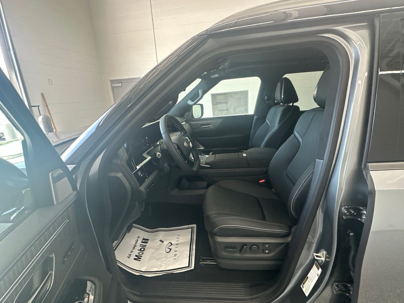 2027 INFINITI QX80 AUTOGRAPH