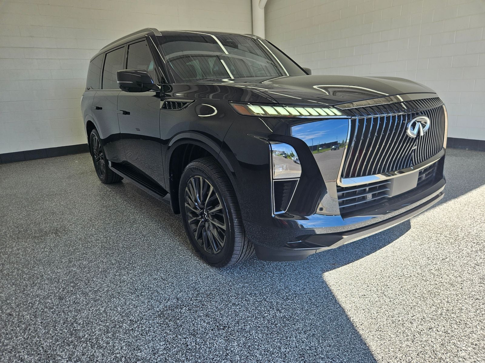2027 INFINITI QX80 AUTOGRAPH