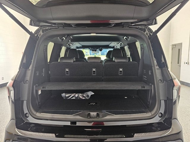 2027 INFINITI QX80 AUTOGRAPH