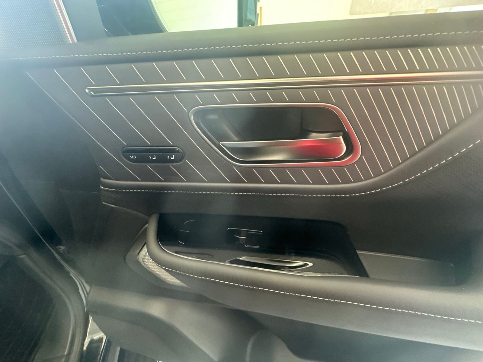 2027 INFINITI QX80 AUTOGRAPH