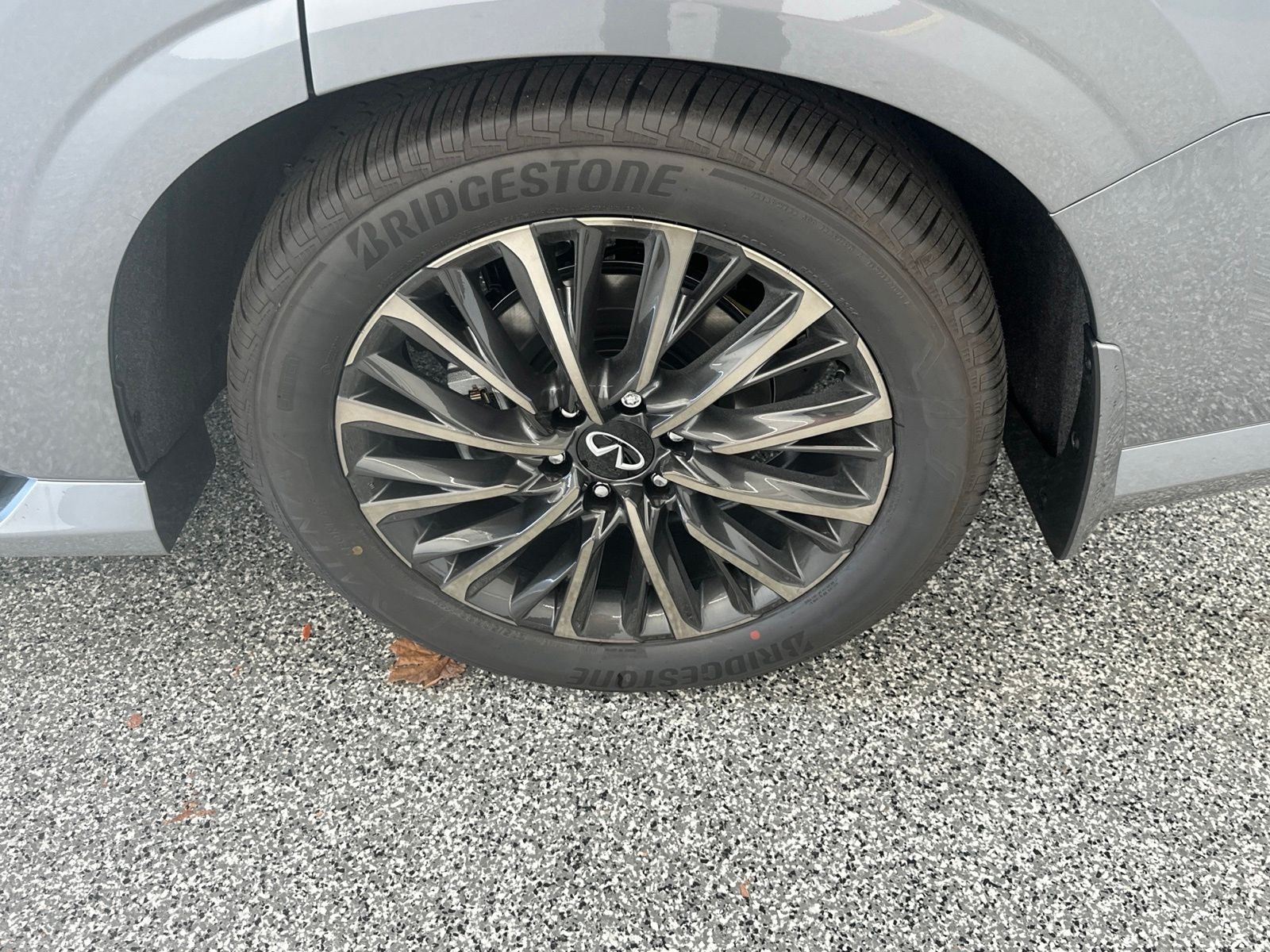 2027 INFINITI QX80 AUTOGRAPH