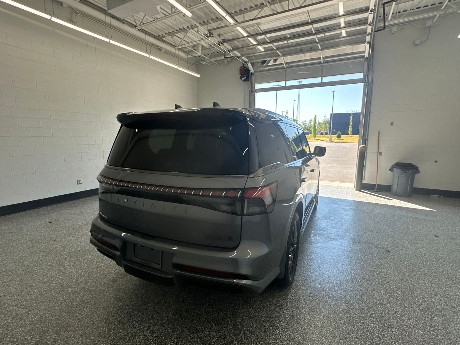 2027 INFINITI QX80 AUTOGRAPH