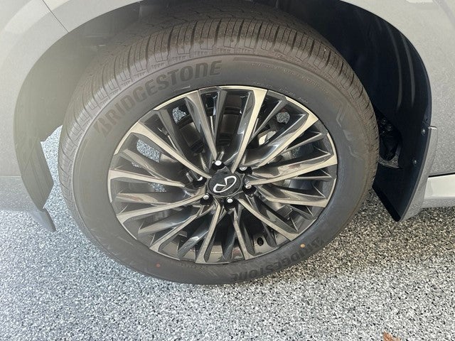 2027 INFINITI QX80 AUTOGRAPH