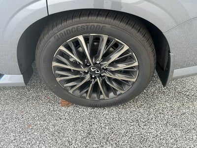 2027 INFINITI QX80 AUTOGRAPH