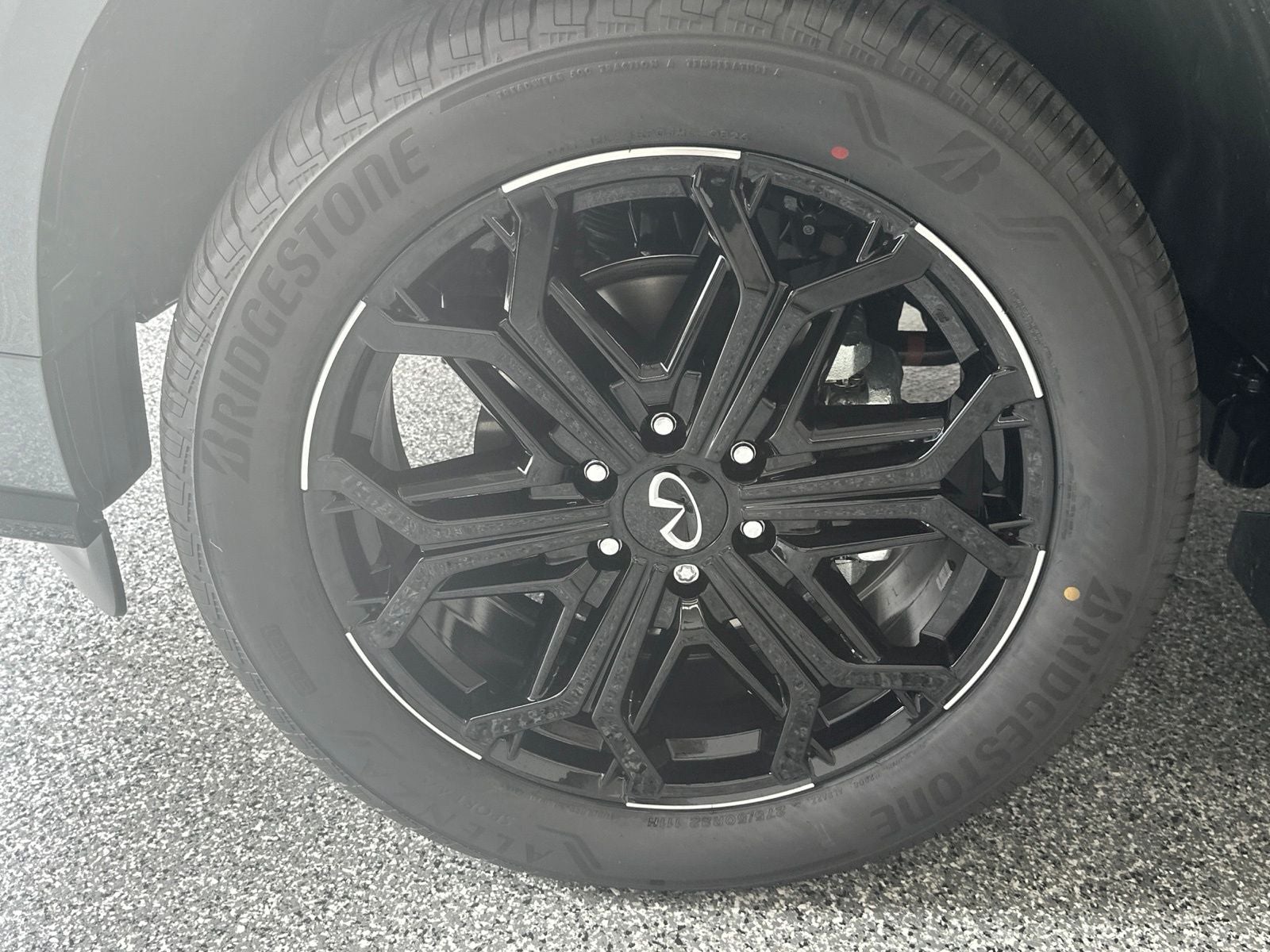 2027 INFINITI QX80 SPORT