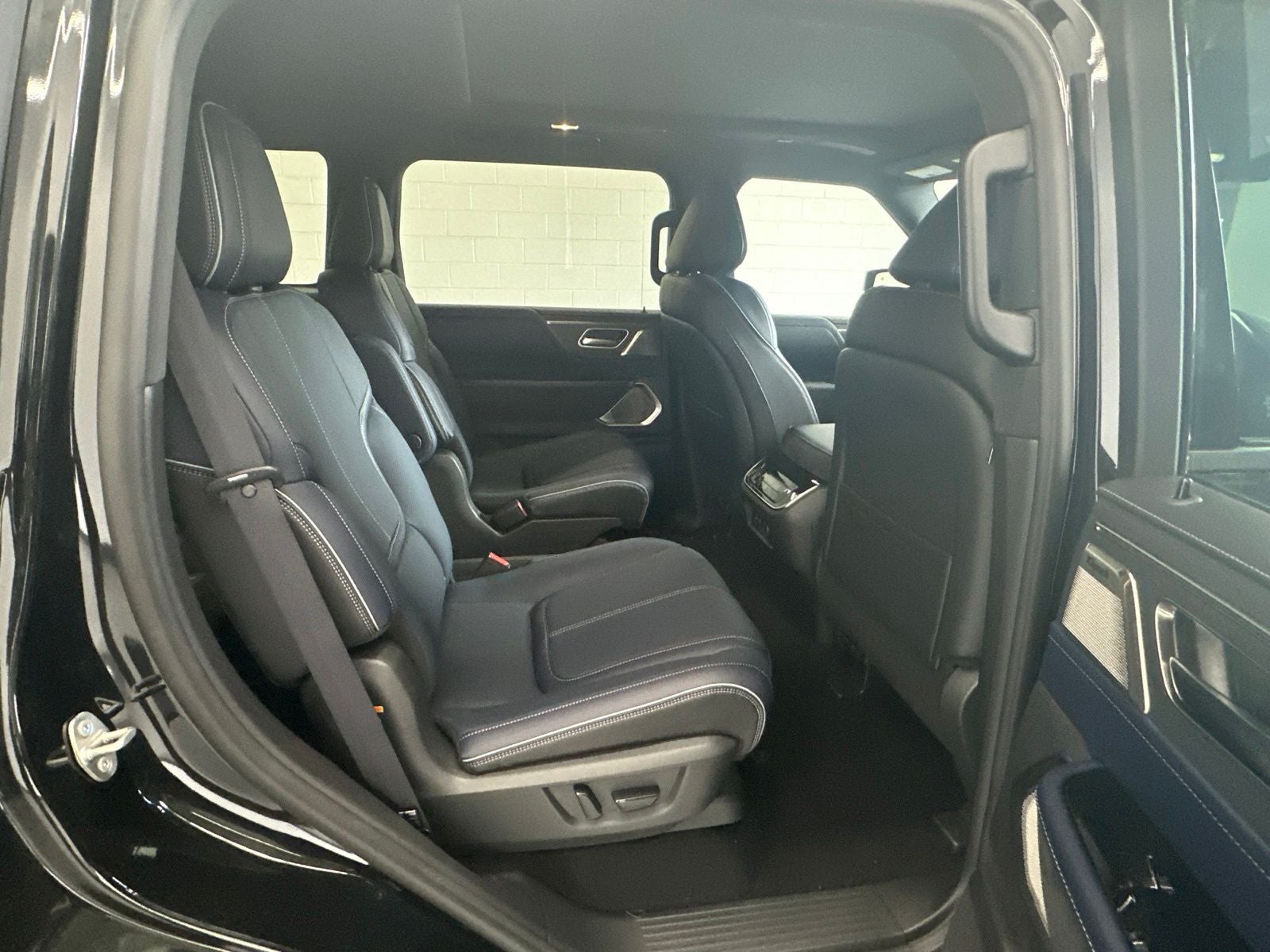 2027 INFINITI QX80 SPORT