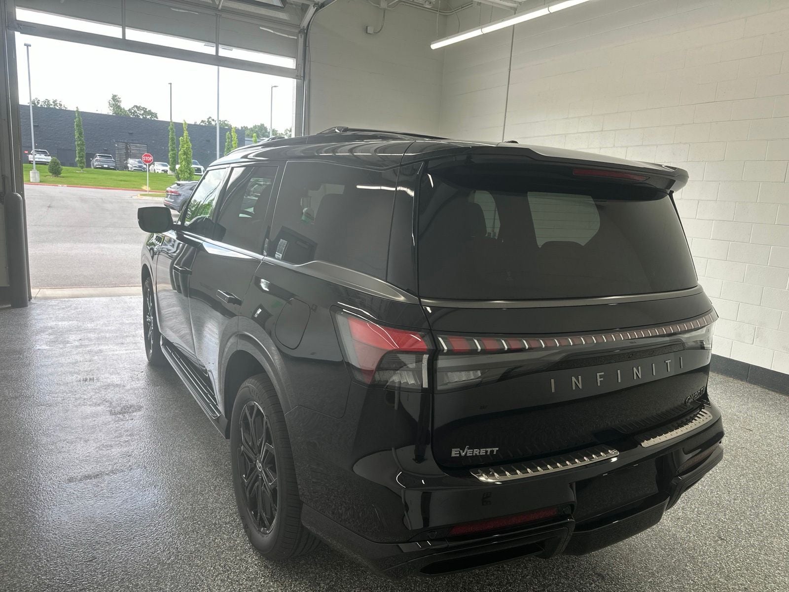 2027 INFINITI QX80 SPORT