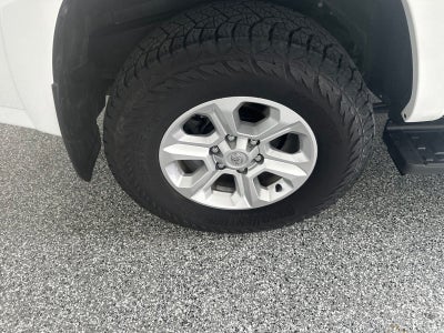 2022 Toyota 4Runner SR5