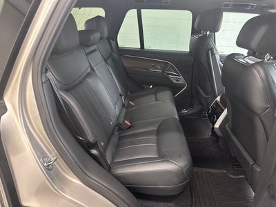 2025 Land Rover Range Rover SE