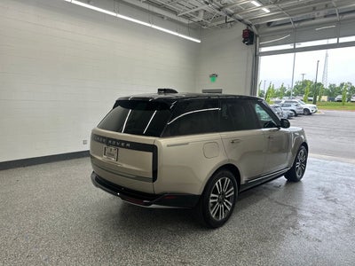 2025 Land Rover Range Rover SE
