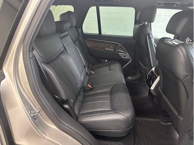 2025 Land Rover Range Rover SE