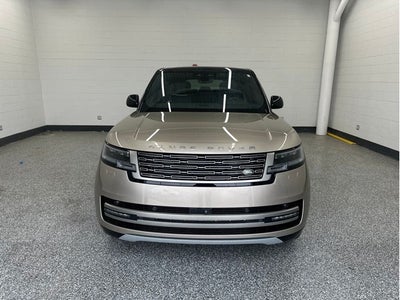 2025 Land Rover Range Rover SE