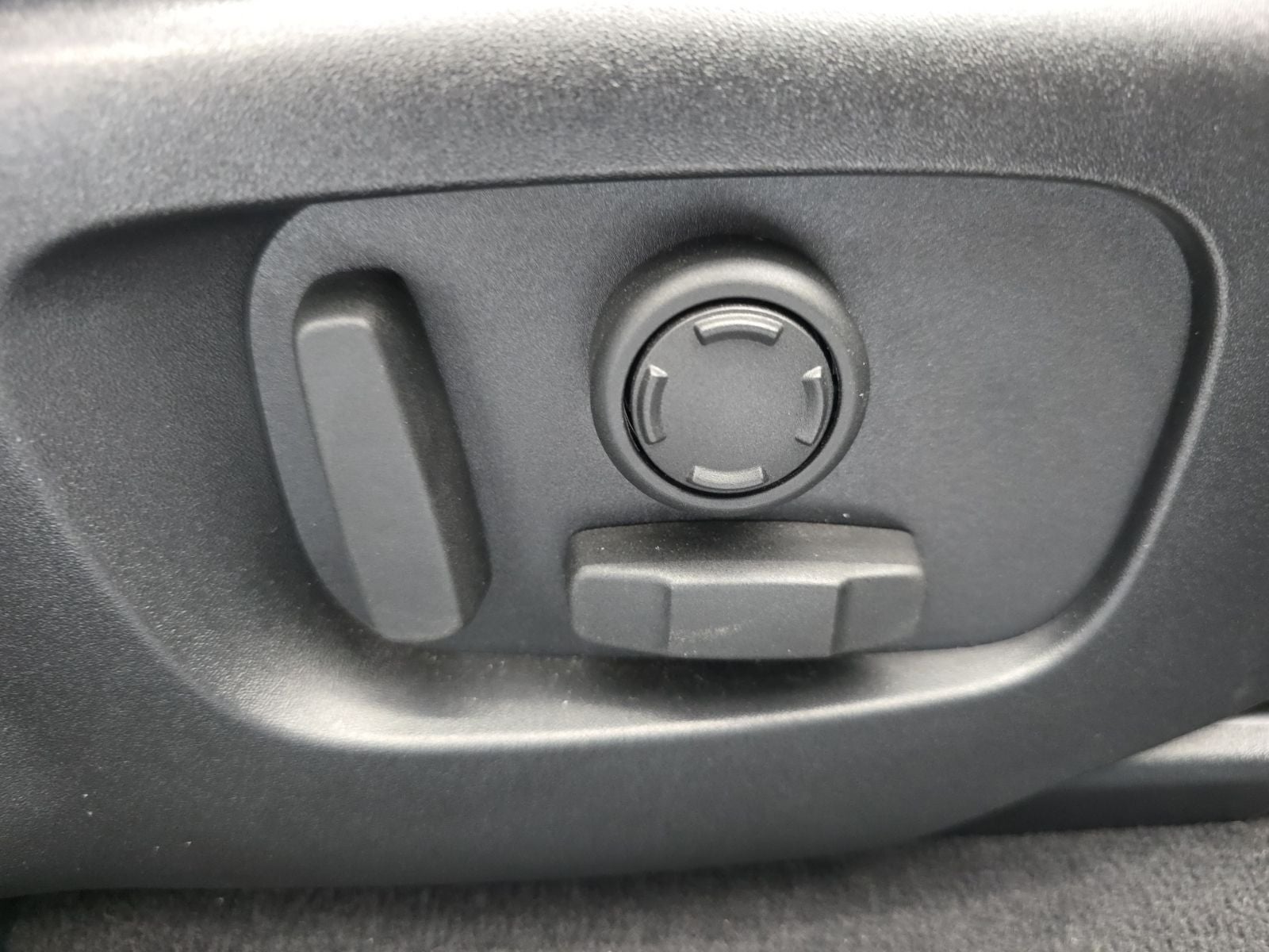 2025 Land Rover Range Rover Velar Dynamic SE