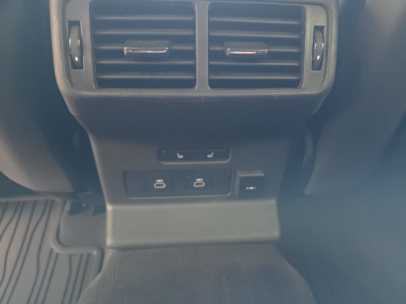 2025 Land Rover Range Rover Velar Dynamic SE