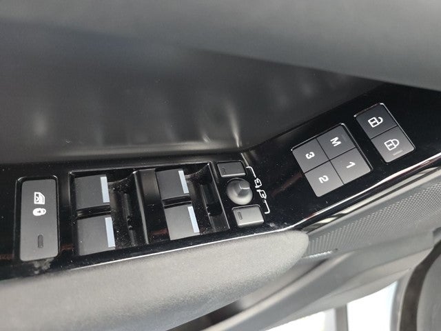 2025 Land Rover Range Rover Velar Dynamic SE