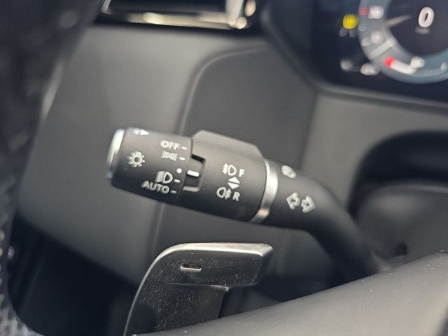 2025 Land Rover Range Rover Velar Dynamic SE