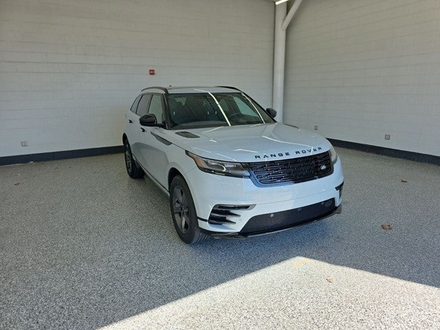 2025 Land Rover Range Rover Velar Dynamic SE