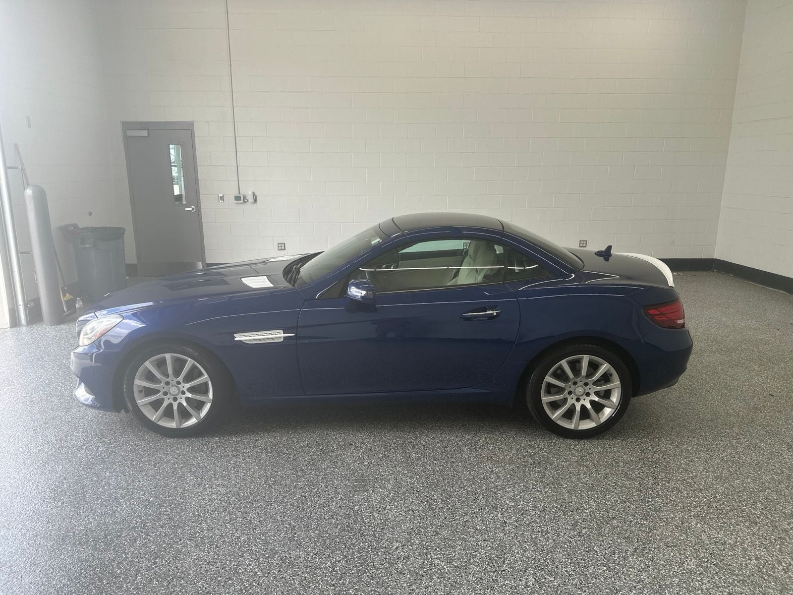 2017 Mercedes-Benz SLC SLC 300