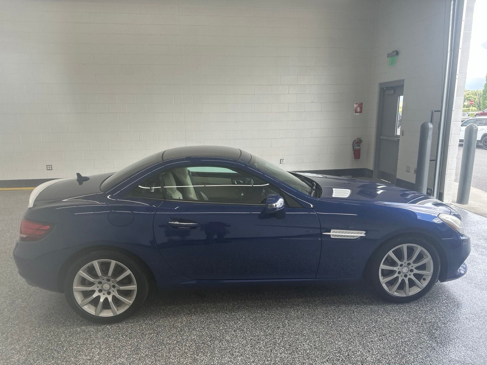 2017 Mercedes-Benz SLC SLC 300