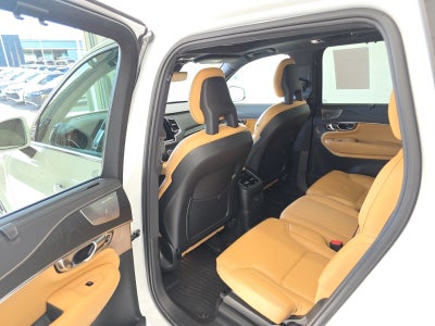 2021 Volvo XC90 Recharge Plug-In Hybrid T8 Inscription 7 Passenger