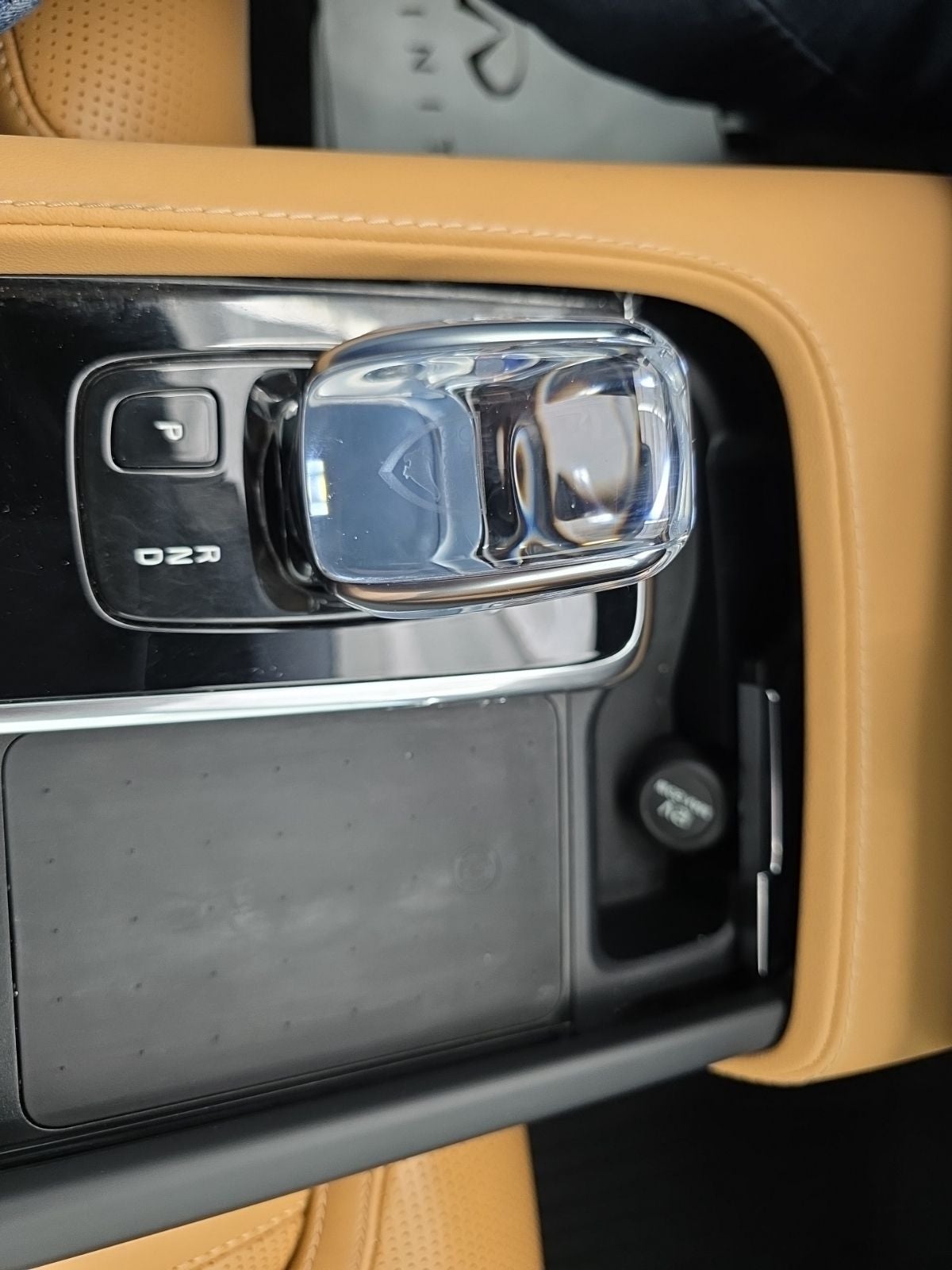 2021 Volvo XC90 Recharge Plug-In Hybrid T8 Inscription 7 Passenger