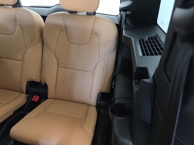 2021 Volvo XC90 Recharge Plug-In Hybrid T8 Inscription 7 Passenger