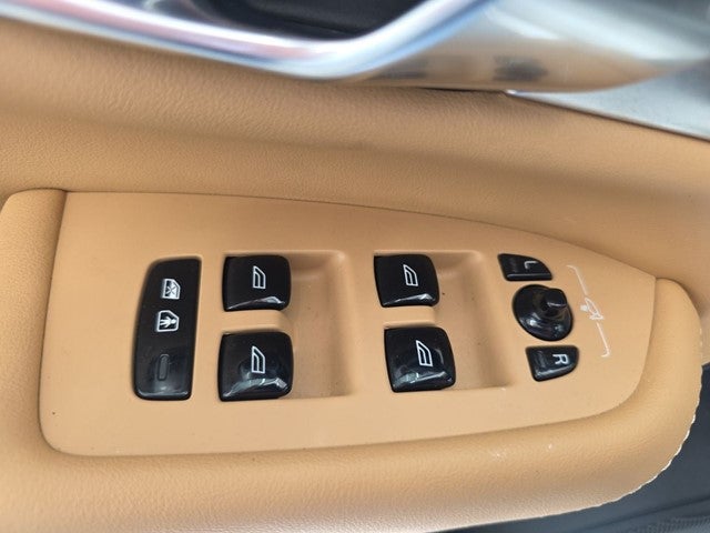 2021 Volvo XC90 Recharge Plug-In Hybrid T8 Inscription 7 Passenger